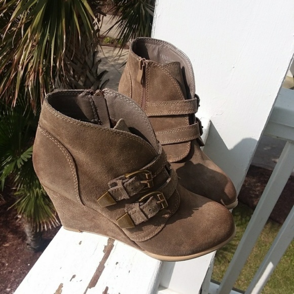 VERY VOLATILE Los Angeles wedge booties - Picture 3 of 8
